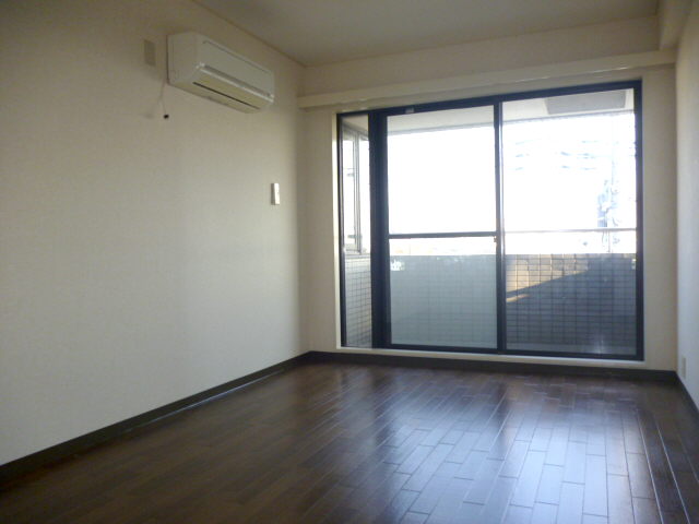 Living and room. Nanyang room