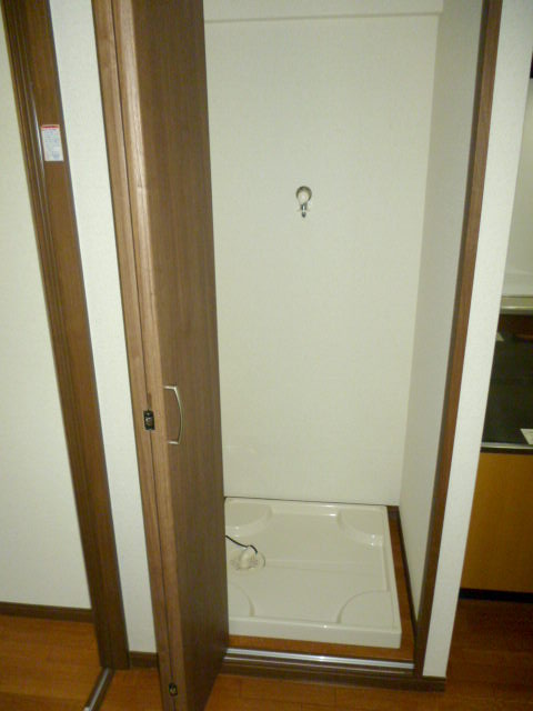 Other. Indoor Laundry location