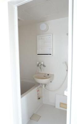 Bath. Washbasin bathroom