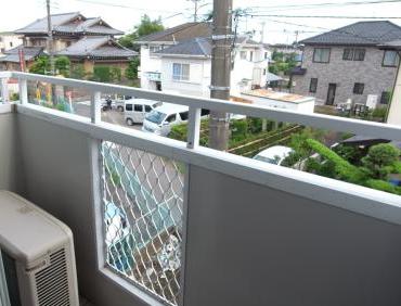 Balcony. South-facing sun per well per!