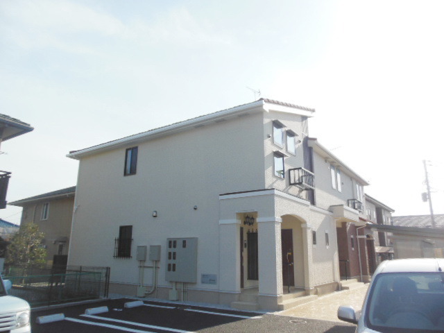 Building appearance. Located in a quiet residential area