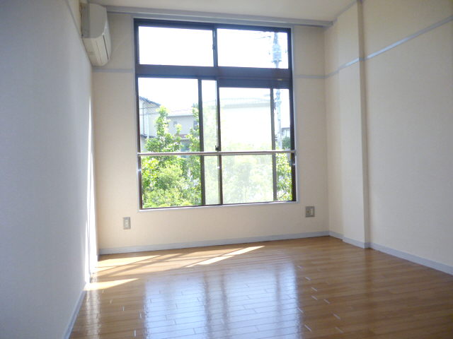 Living and room. Western style room