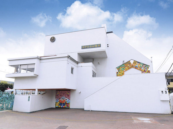 Surrounding environment. Machida culture kindergarten (5-minute walk, About 400m)