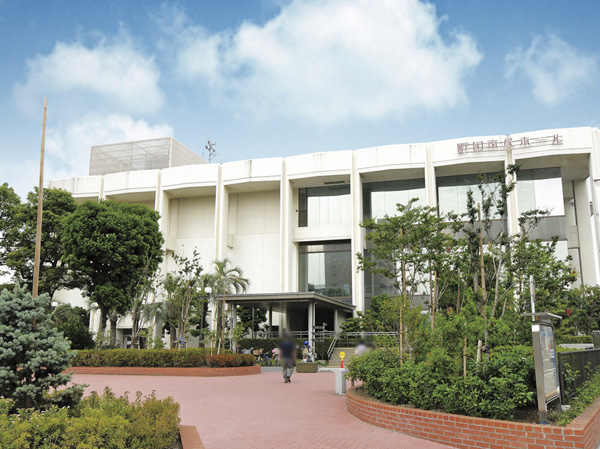 Surrounding environment. Machida Town Hall (11 minutes' walk, About 880m)