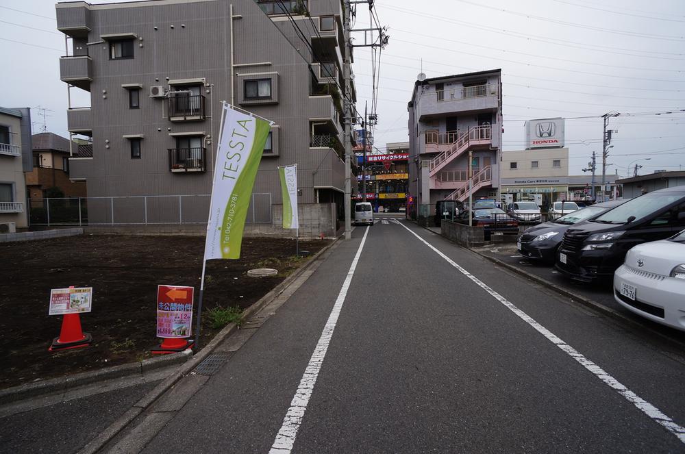 Local photos, including front road. Local (11 May 2013) Shooting