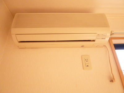 Security. All-season comfort in air-conditioned rooms