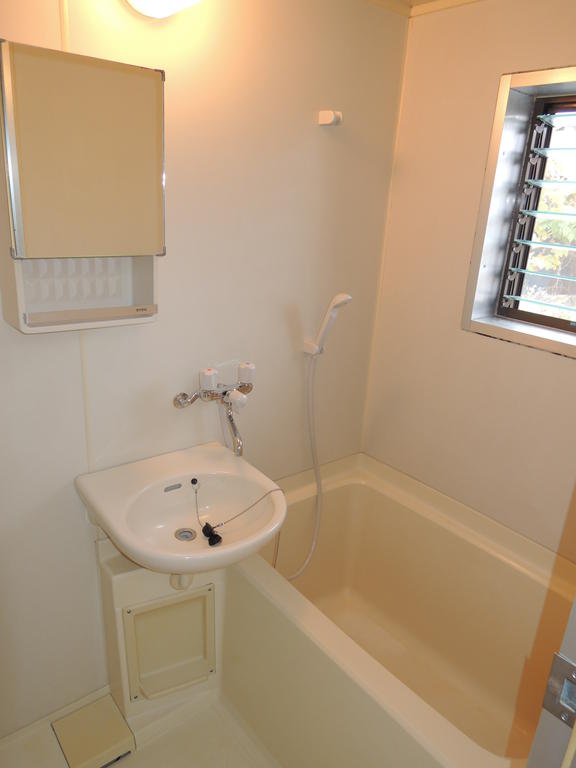 Bath. bus ・ Restroom