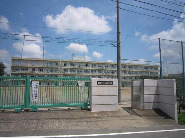 Junior high school. Narusedai 1650m until junior high school