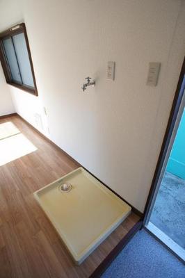 Other Equipment. Washing machine in the room of the peace of mind even on rainy days! 