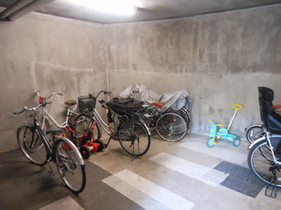 Other common areas. Shared facilities 1