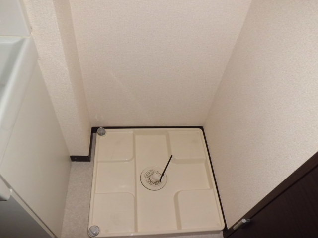 Other Equipment. Indoor Laundry Storage