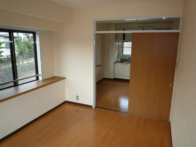 Living and room. Western-style 1