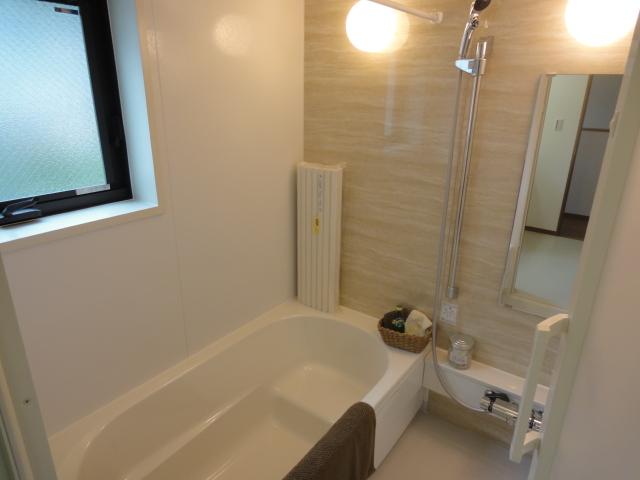 Bathroom. Building 2