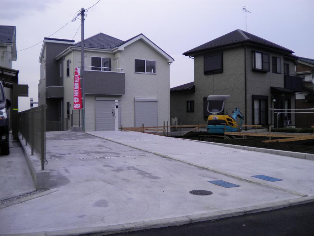 Local appearance photo. Local (10 May 2013) Shooting