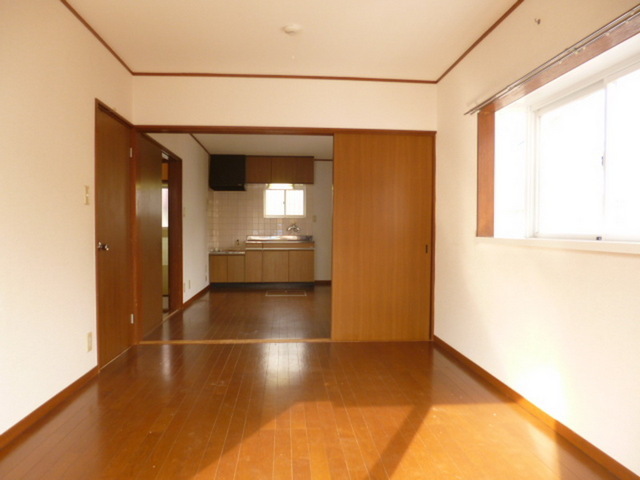 Living and room.  ☆ Large living ☆