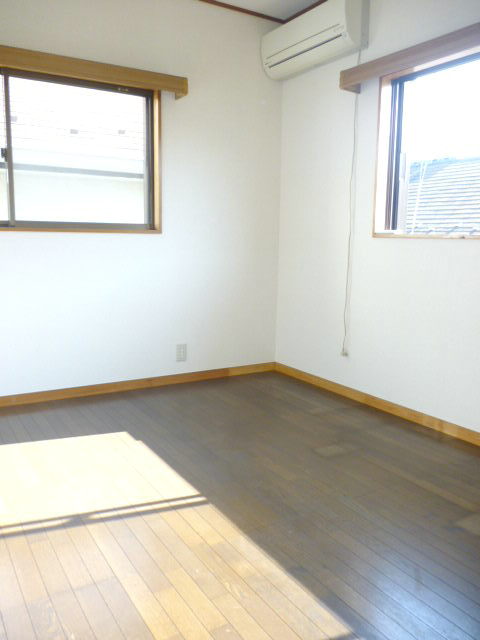 Living and room. 2F Western-style