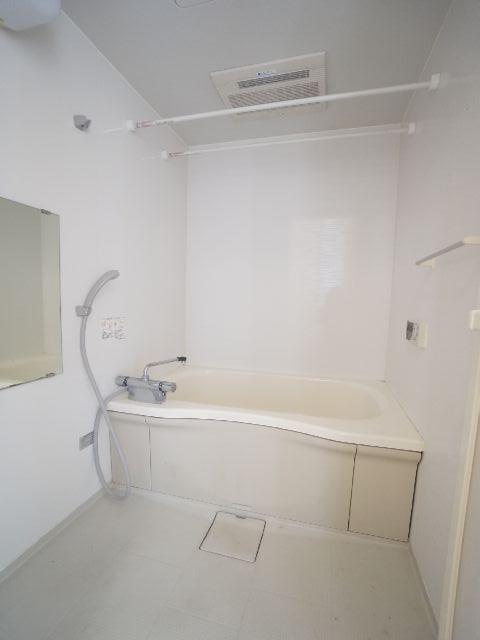 Bath. Tsui焚 function is attached to the bath.