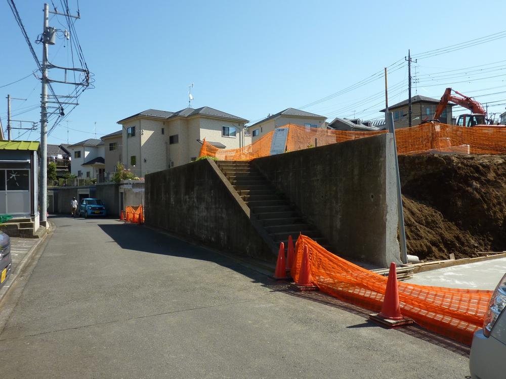 Local photos, including front road. A Building
