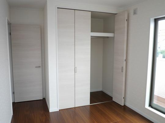 Same specifications photos (Other introspection)