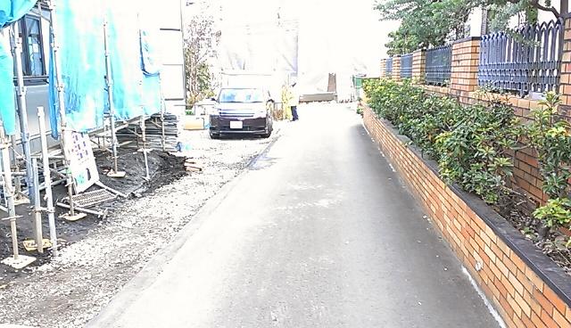 Local photos, including front road. Local (12 May 2013) Shooting