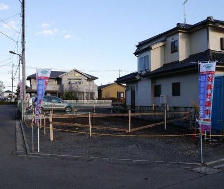 Local appearance photo. It is the location of a feeling of opening of the corner lot!