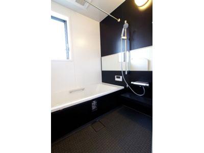 Bathroom. Indoor (12 May 2013) Shooting