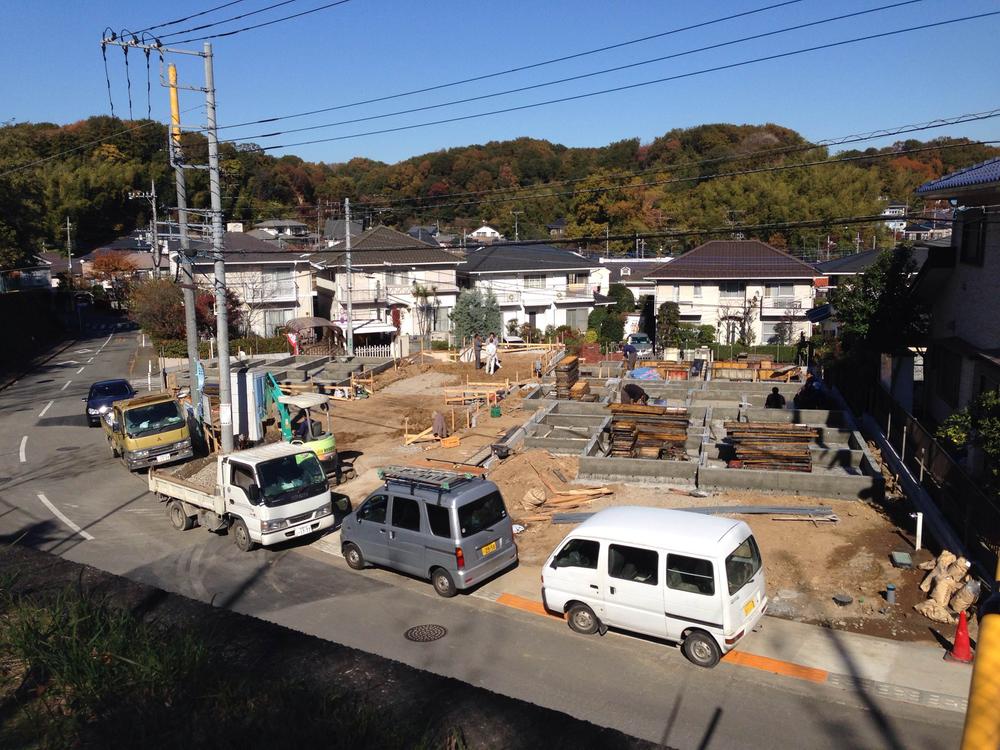 Local photos, including front road. Local (11 May 2011) Shooting