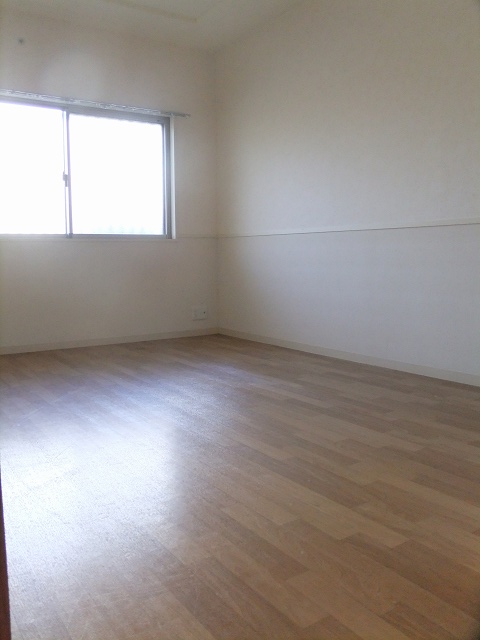 Other room space. Inverted type