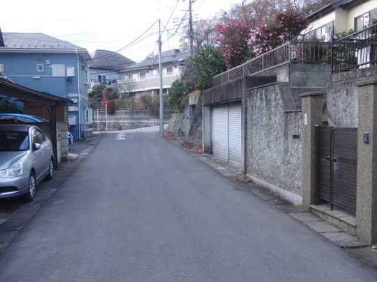 Local photos, including front road. Frontal road