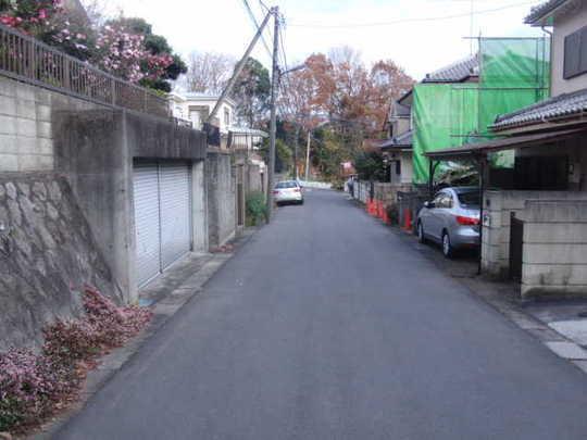 Local photos, including front road. Frontal road