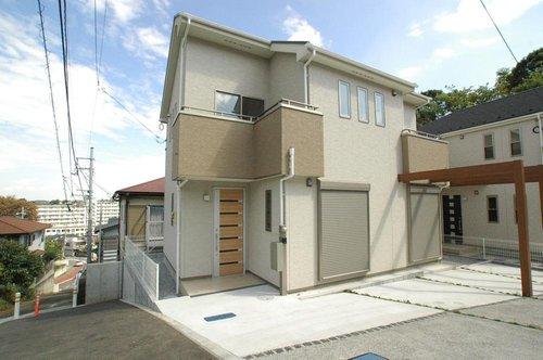 Local appearance photo. Local (12 May 2013) Shooting