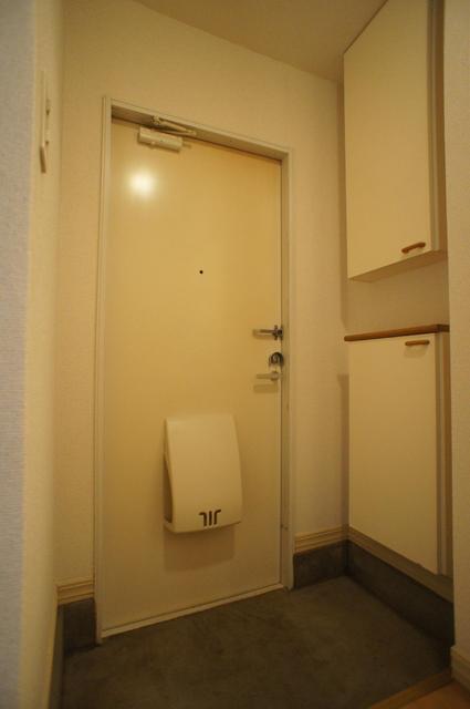 Entrance. It is equipped with a spacious cupboard in the entrance