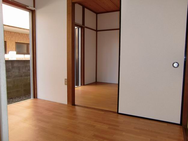 Other room space. Reference photograph ・ Same building equipment