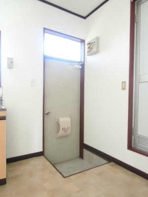 Entrance. Entrance space devised as soon as fashionable in?