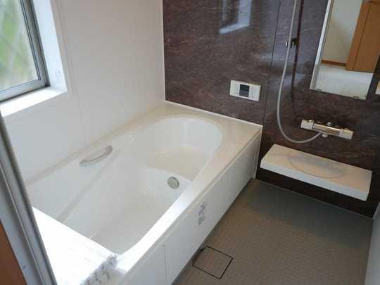 Bathroom. Barrier-free 1 pyeong type ・ Automatic hot water filling reheating with warmth