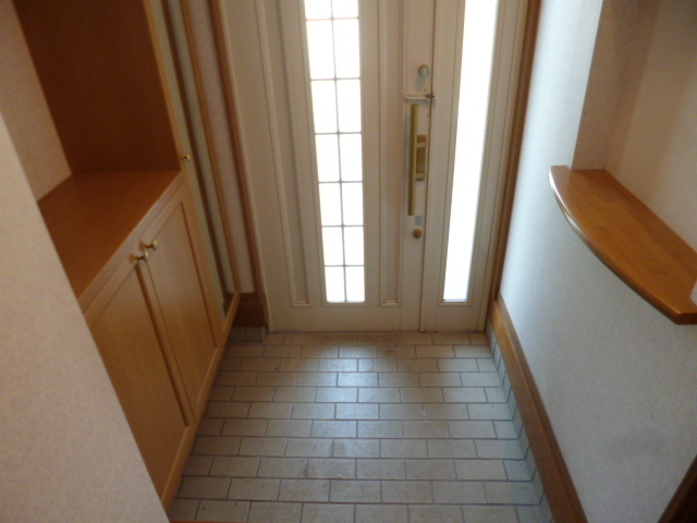 Entrance.  ☆ Storage capacity of the spacious entrance hall and a shoe box ○ ☆