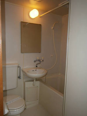 Bath. bus ・ Toilet sharing