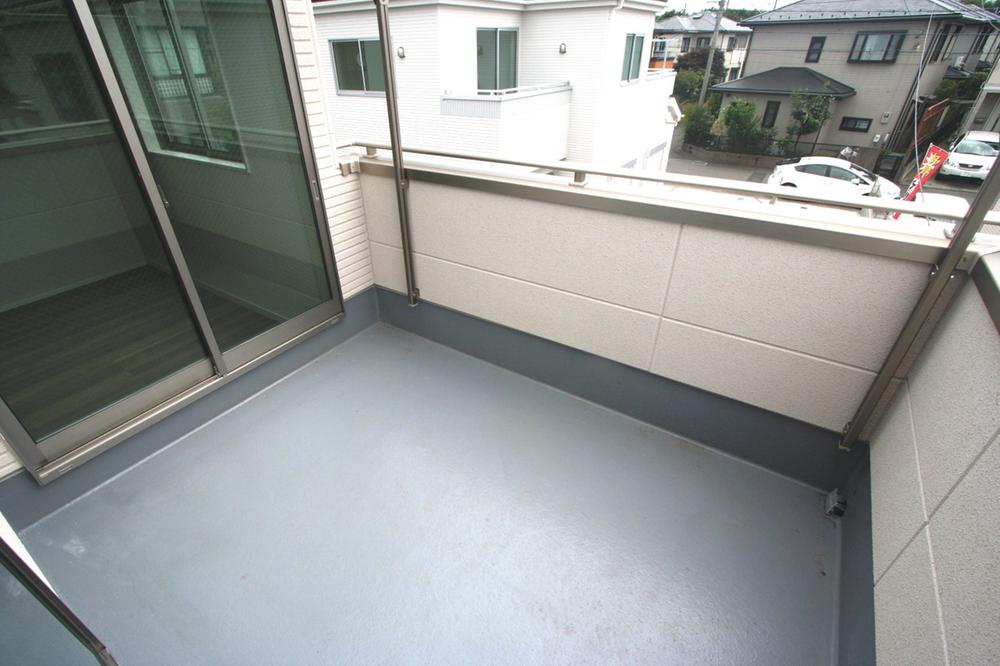 Balcony. Local (July 2013) Shooting