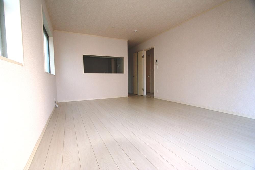 Living. Local (12 May 2013) Shooting