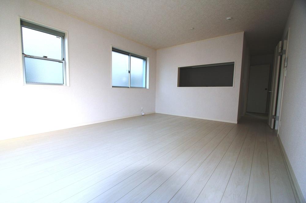 Non-living room. Local (12 May 2013) Shooting