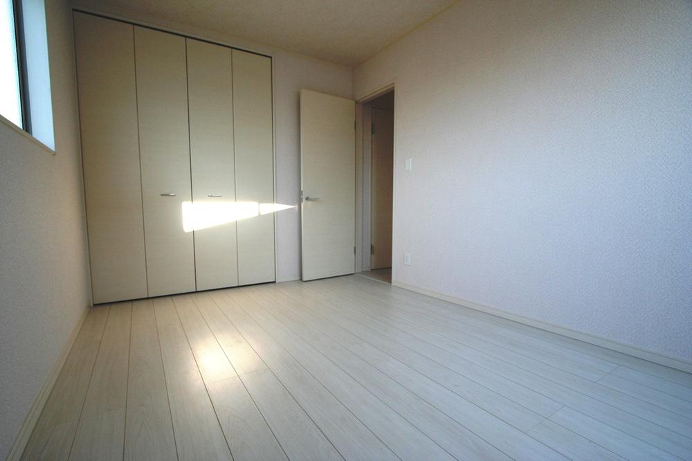 Non-living room. Local (12 May 2013) Shooting