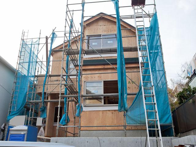 Local appearance photo. Local (12 May 2013) Shooting