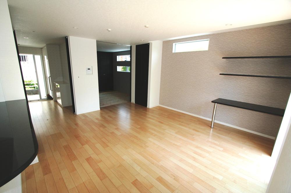 Same specifications photos (living). Same specifications