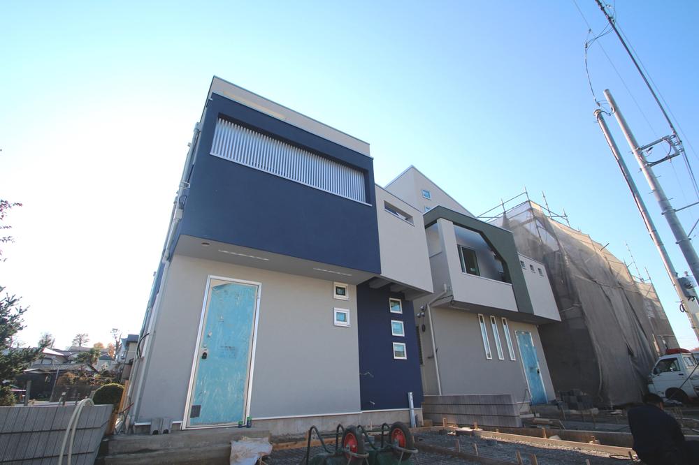 Local appearance photo. Local (12 May 2013) Shooting