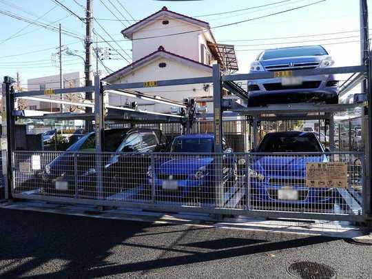 Parking lot