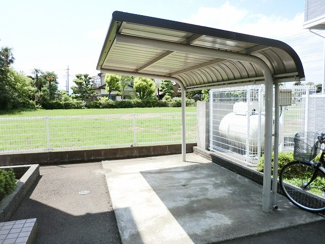 Other. 0m until the on-site bicycle parking lot (Other)