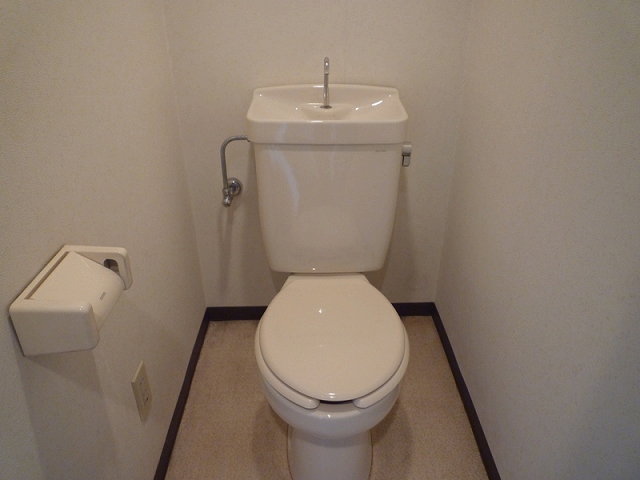 Toilet. ※ Image floor plan of the inverted type