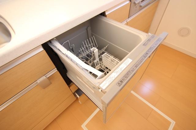 Non-living room. 8 Building dishwasher washing machine