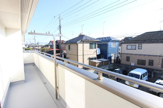 Wash basin, toilet. 8 Building balcony view
