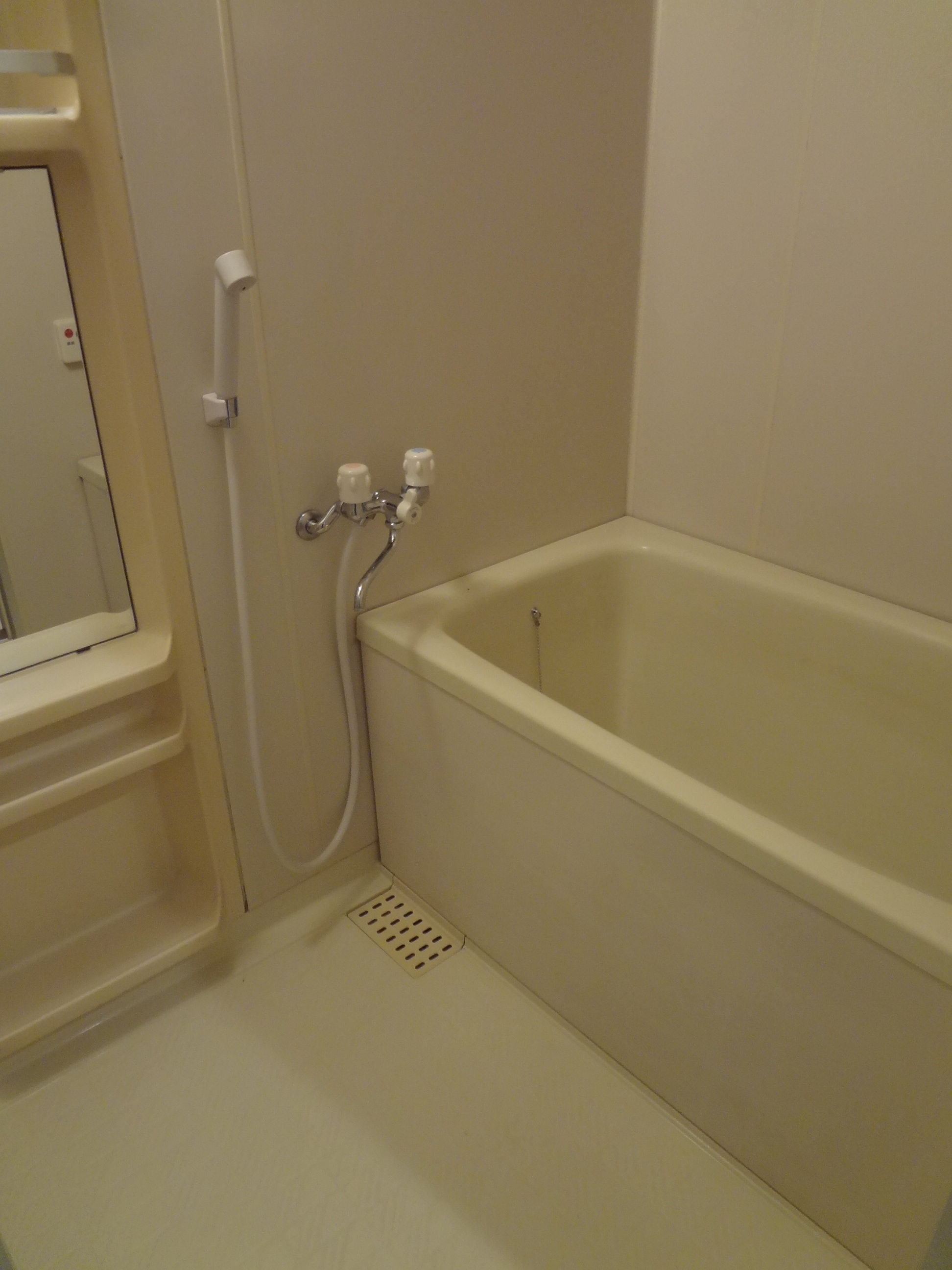 Bath. Bathing with a reheating function ☆